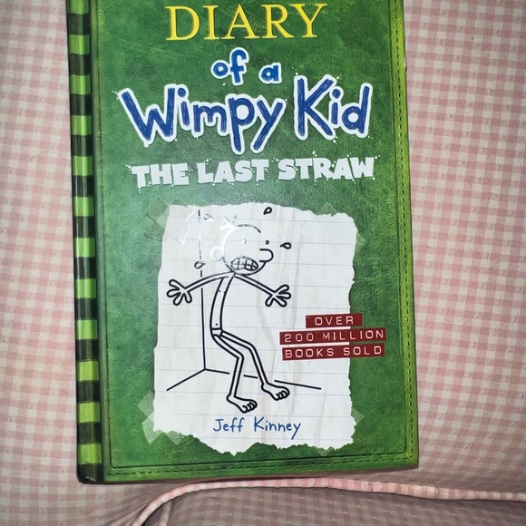 This is 6 Diary Of a Wimpy Kid books in good condition. - Picture 6 of 7
